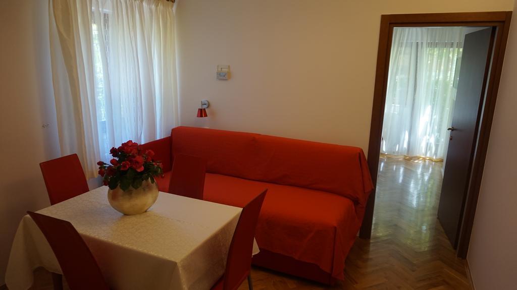 Villa Dolores Ровинь Экстерьер фото